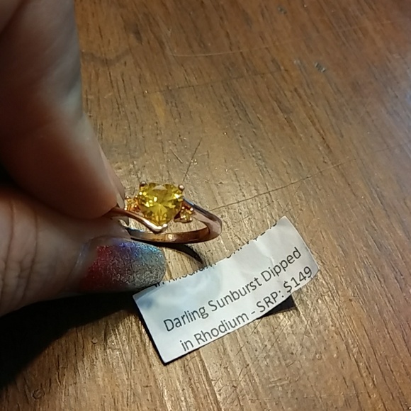 Size 11 ring - Picture 1 of 3